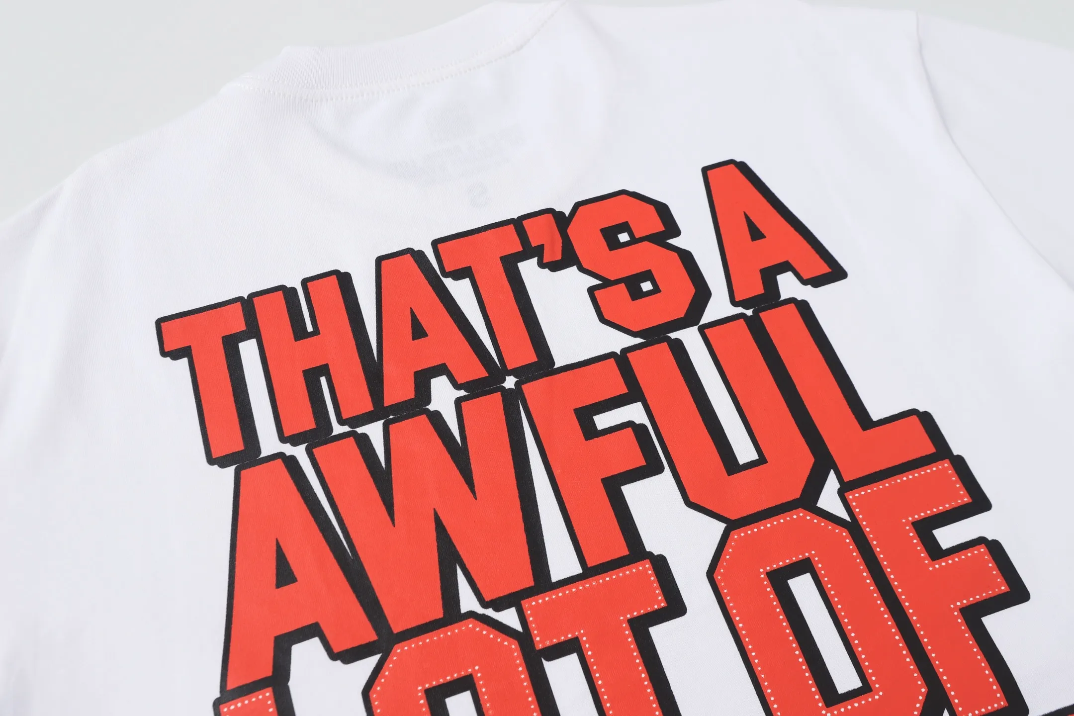 # /White｜That's A AWFUL LOT OF COUGH SYRUP In Stock Real shot American simple trendy brand loose casual T-shirt Fabric (fabric): 32 counts Weight combed double yarn pure cotton Sizes (size): S-M L X L Color (colour): Chinese red/ivory white